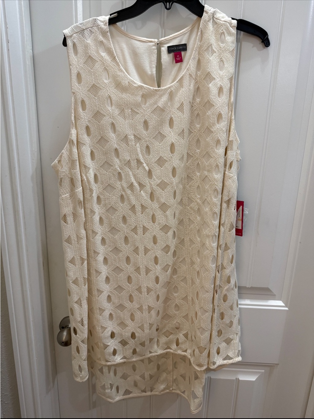 NWT Vince Camuto Cream Crochet Overlay Shift blouse 2x